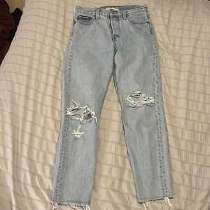 NEW levis light wash wedgie jean denim size 26 button fly distressed